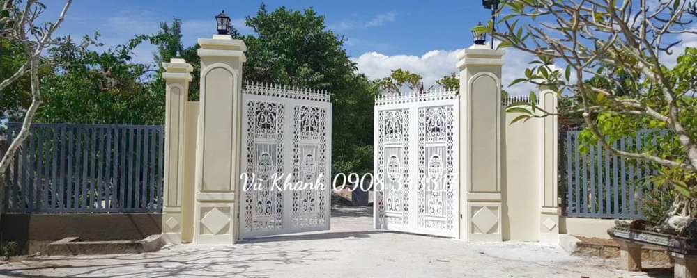 Cửa cổng 2 cánh mỹ thuật gắn motor âm sàn Malaysia 91817 Cửa Cổng Sắt Mỹ Thuật-1