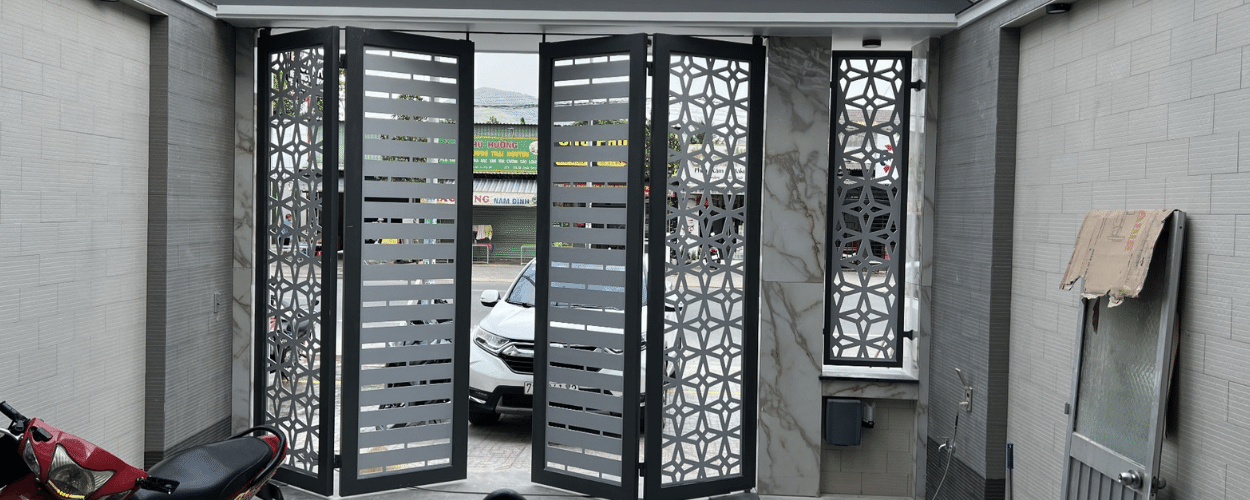 Cửa cổng Inox SP-82727 Cửa Cổng Inox-1