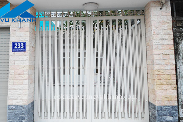 Cửa Cổng Sắt Kẽm Hiện Đại 85559