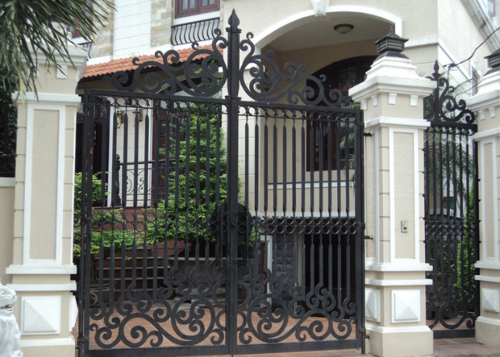 Cửa Cổng Sắt Mỹ Thuật Cho Biệt Thư Vũ Khanh