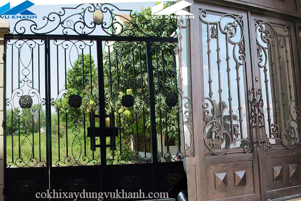 Cửa Cổng Sắt Mỹ Thuật Vũ Khanh Cho Nhà Phố SP-21732