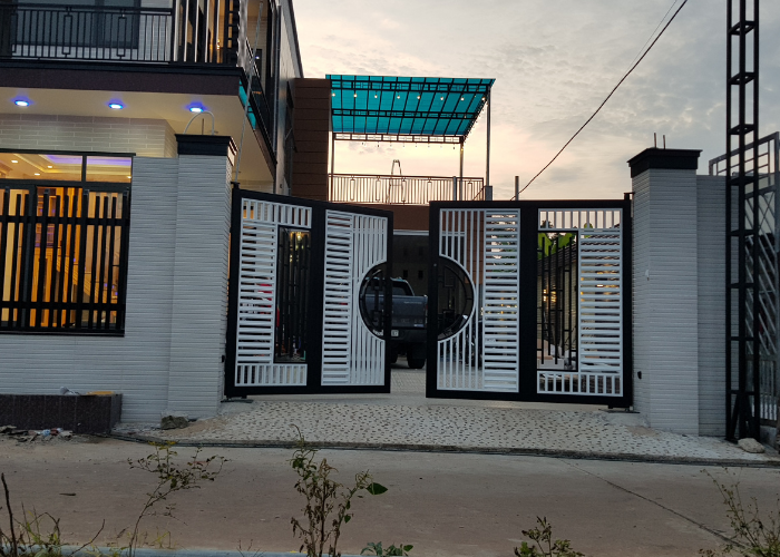Cửa Cổng Sắt Mỹ Thuật Vũ Khanh SP-15528