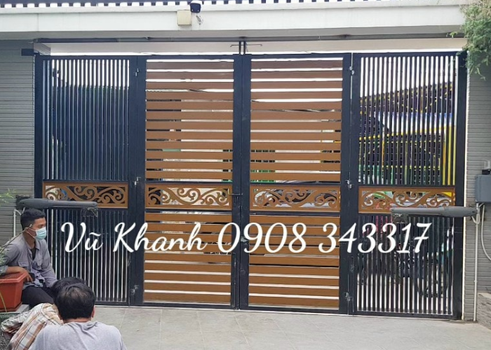 Cửa Cổng Sắt Tự Động 4 Cánh