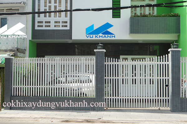Hàng rào sắt mạ kẽm cho nhà phố