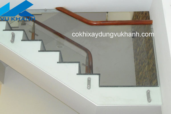 Lan Can Kính Cường Lực Cầu Thang 38816