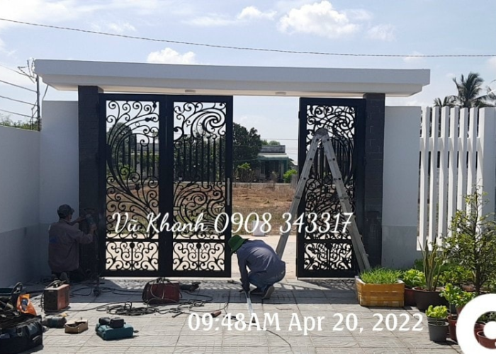 Cửa cổng Cắt Hoa Văn Mỹ Thuật-2