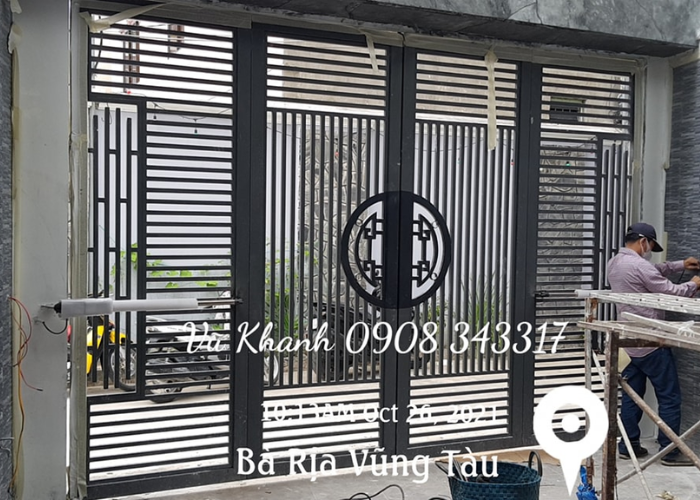 Cổng Sắt Tự Động Màu Xám-1