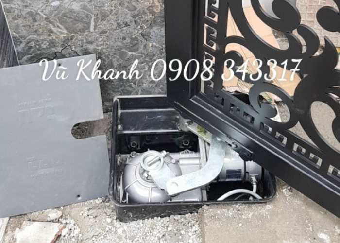 Cửa thép tấm cắt CNC mở tự động âm sàn hai cánh-3