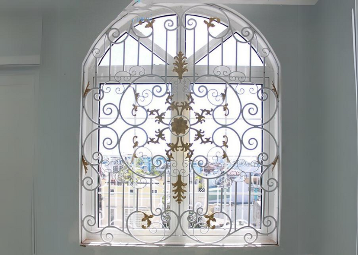 Khung Bảo Vệ Cửa Sổ Sắt Họa Tiết Mỹ Thuật-1